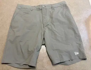 [ 새상품급 ] NEW ERA 블랙 숏팬츠