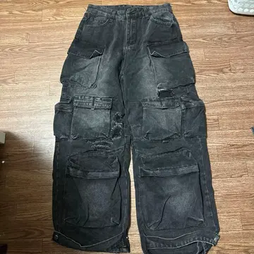 블랙 카고 팬츠 데미지 가공