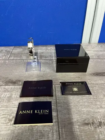 ANNE KLEIN 여성용 손목시계 뱅글 워치 SWISS 사용설명서