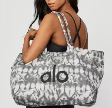 [ 택 포함 미사용 새상품 ] alo 타이다이 패턴 토트백