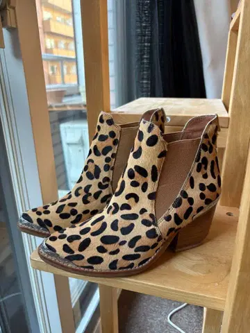 Jeffrey Campbell 송치 레오파드 패턴 사이드 고어 부츠