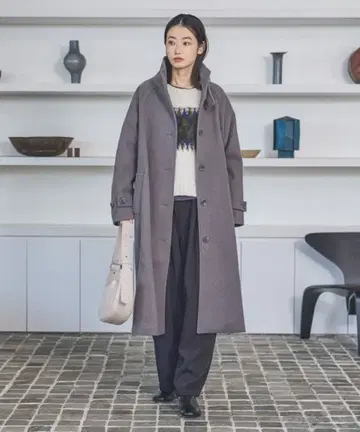 울리 테크 스탠드 코트