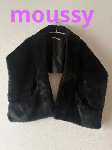 moussy 블랙 퍼 숄