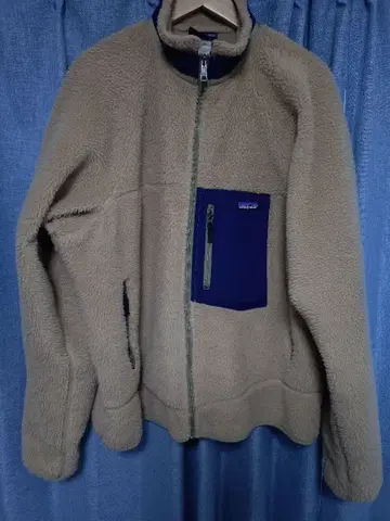 patagonia XL 베이지 네이비 클래식 레트로X