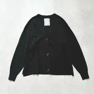 BEARDSLEY 비어즐리 울 혼방 V넥 가디건 블랙