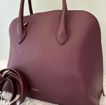 FURLA 버건디 가죽 토트백