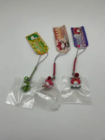 Sanrio 헬로키티 스트랩 공룡 카니도라쿠 히로시마 네즈코 고토치