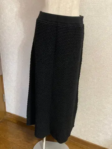 블랙 니트 롱 스커트