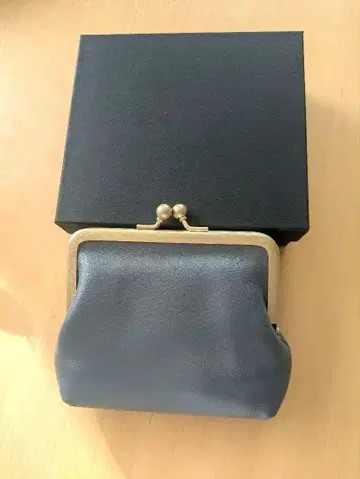 그레이 가죽 가마구치 코인 케이스 상자&취급 설명서 포함