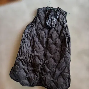 UNIQLO 울트라 라이트 다운 베스트