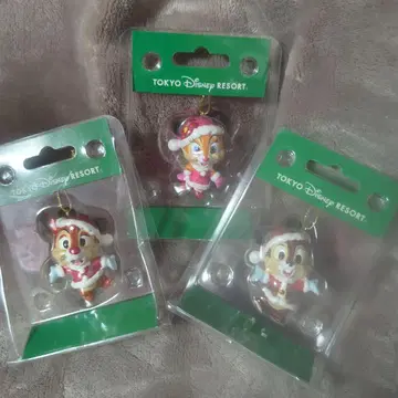 디즈니랜드 크리스마스 오너먼트 칩과 데일 클라리스