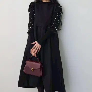 미사용 백리본 박스 실루엣 점프 스커트 블랙