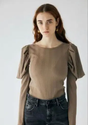 퍼프 슬리브 립 상의