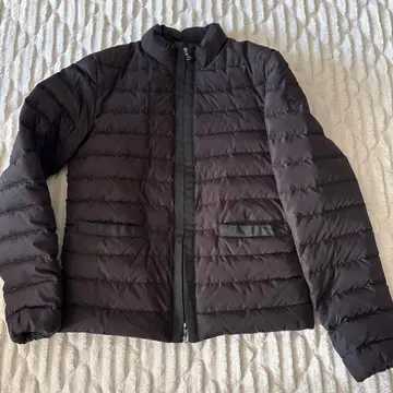 엠포리오 아르마니 컴팩트 다운 자켓 블랙 M