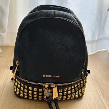 [ 새상품급 ] MICHAEl KORS 스터드 백팩