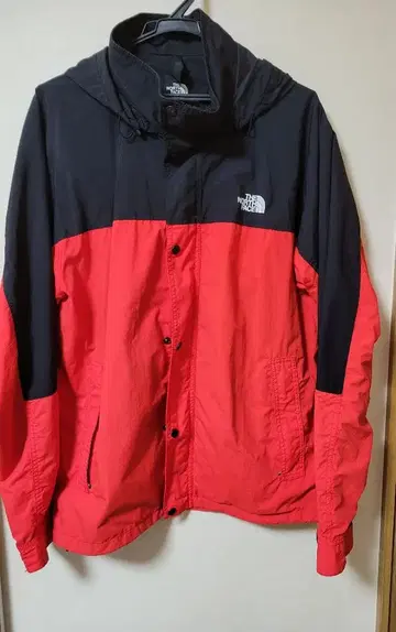 THE NORTH FACE 나일론 자켓 빨간색/블랙 XL