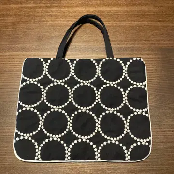 미나 페르호넨 토트백 탬버린