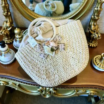 [미사용 새상품 택 포함 axes femme] 정원 카고백 아이보리