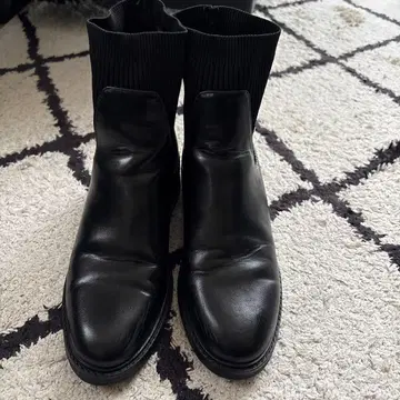 ZARA 블랙 가죽 니트 숏부츠 38 사이즈