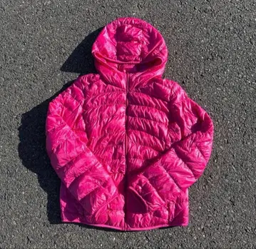후드 부착 핑크 다운 자켓 남성용 s 사이즈 정도입니다!