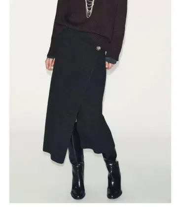 다크 그레이 랩스커트 장식 버튼 포함