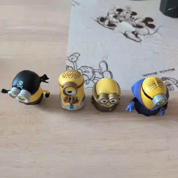 미니언 피규어 4개 세트