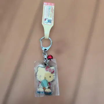 새상품 헬로키티 배구부 키링
