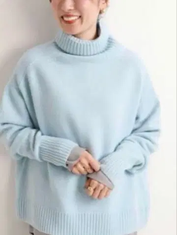 AQUA 하이넥 와이드 풀오버 미사용 새상품 택 포함