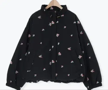 사만사 모스모스 작은 꽃 총 자수 패딩 자켓 블랙