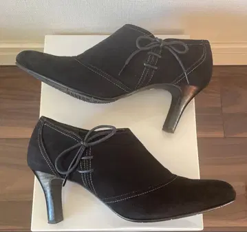 리즈라피네 스웨이드 부티