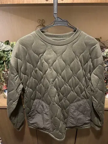 스타일리쉬! 선착순! 워크맨 퀼트 포켓 풀오버