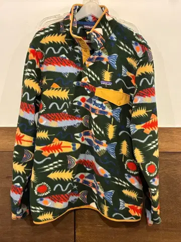 파타고니아 신틸라 스냅T SEOG 새 상품 L 사이즈 연어색 패턴