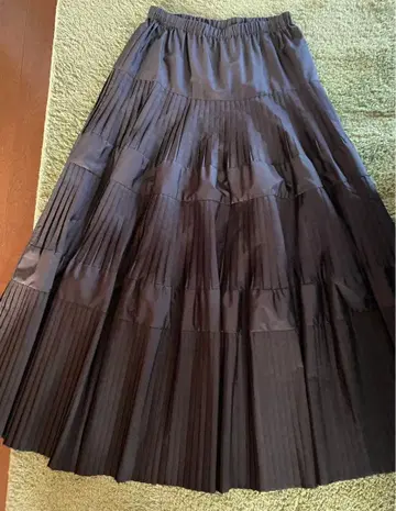 이시카와라보 상품 [ 한치 ] 블랙 플리츠 티어드 롱 스커트