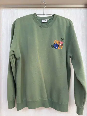 OBEY 올리브 그린 트레이닝복