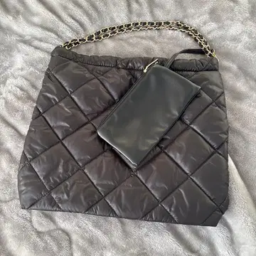 HEILIS 블랙 퀼팅 체인 백