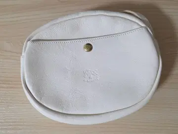 일비종떼 화이트 가죽 숄더백