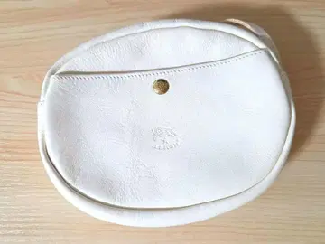 IL BISONTE 일비종떼 화이트 가죽 숄더백