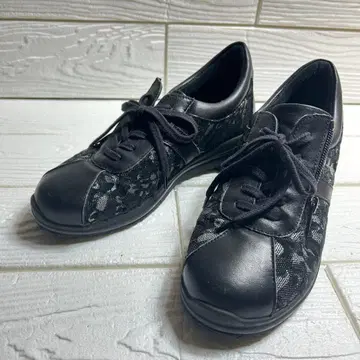 [새상품급] 화풍 외반모지 대책 레이스 스니커즈 꽃무늬 사이즈 미상