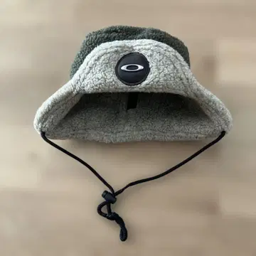 Oakley 모스크 캡