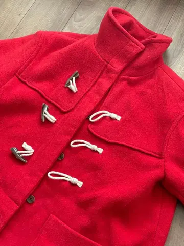 Un gird 스탠드 카라 더플 코트