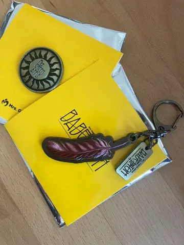 미세스 그린애플 바벨탑 굿즈 가챠 오오모리 키링 핀즈