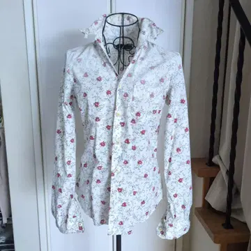 꽃무늬 긴팔 셔츠