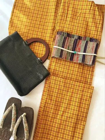 울 기모노 선명한 노랑 격자
