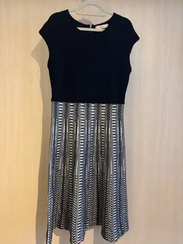 maglie par ef-de 블랙/화이트 원피스