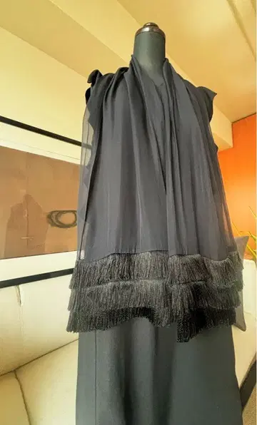 엠포리오 아르마니 실크 쉬폰 x 프린지 롱 스카프