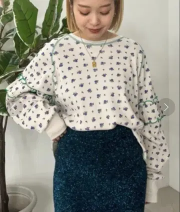 mag.by c 로즈 프린트 서멀 상의