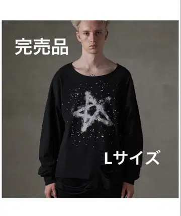 [ GRANCY ] 큐빅 디자인 그래픽 데미지 롱 T L 사이즈 블랙