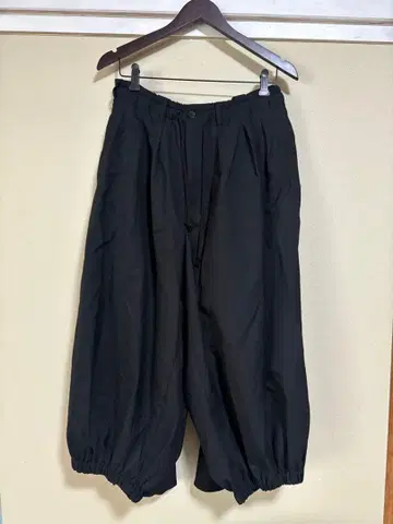 ground y 카라스 팬츠