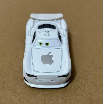 토미카 카즈 J P 드라이브