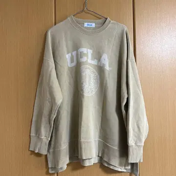 UCLA 베이지 오버 사이즈 맨투맨